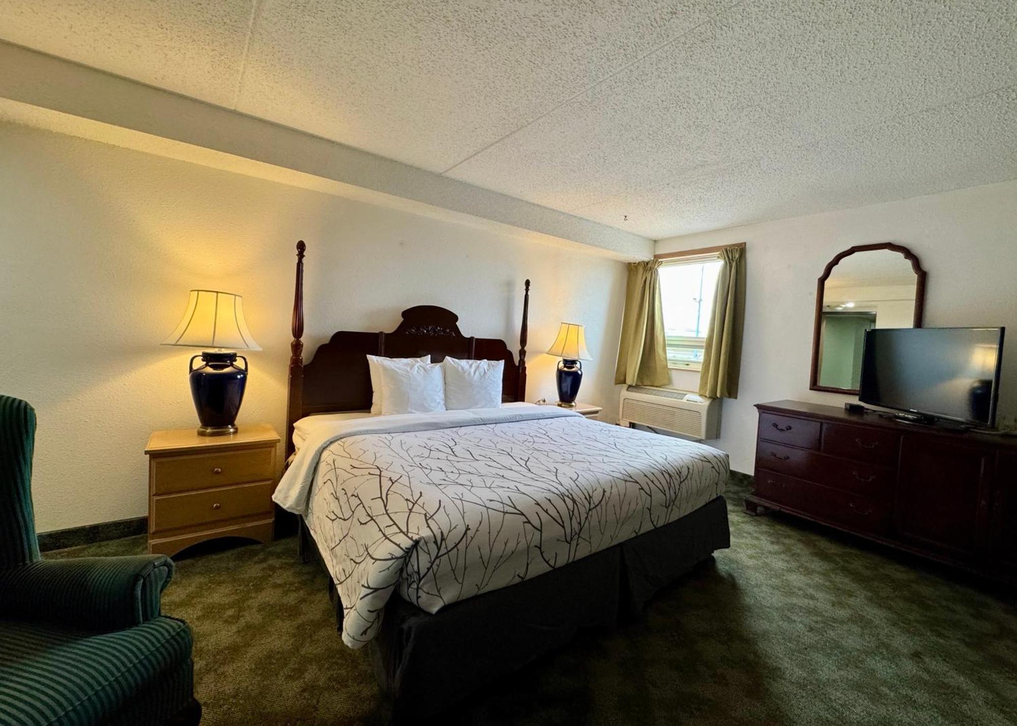 Best Stay Inn Melville Экстерьер фото