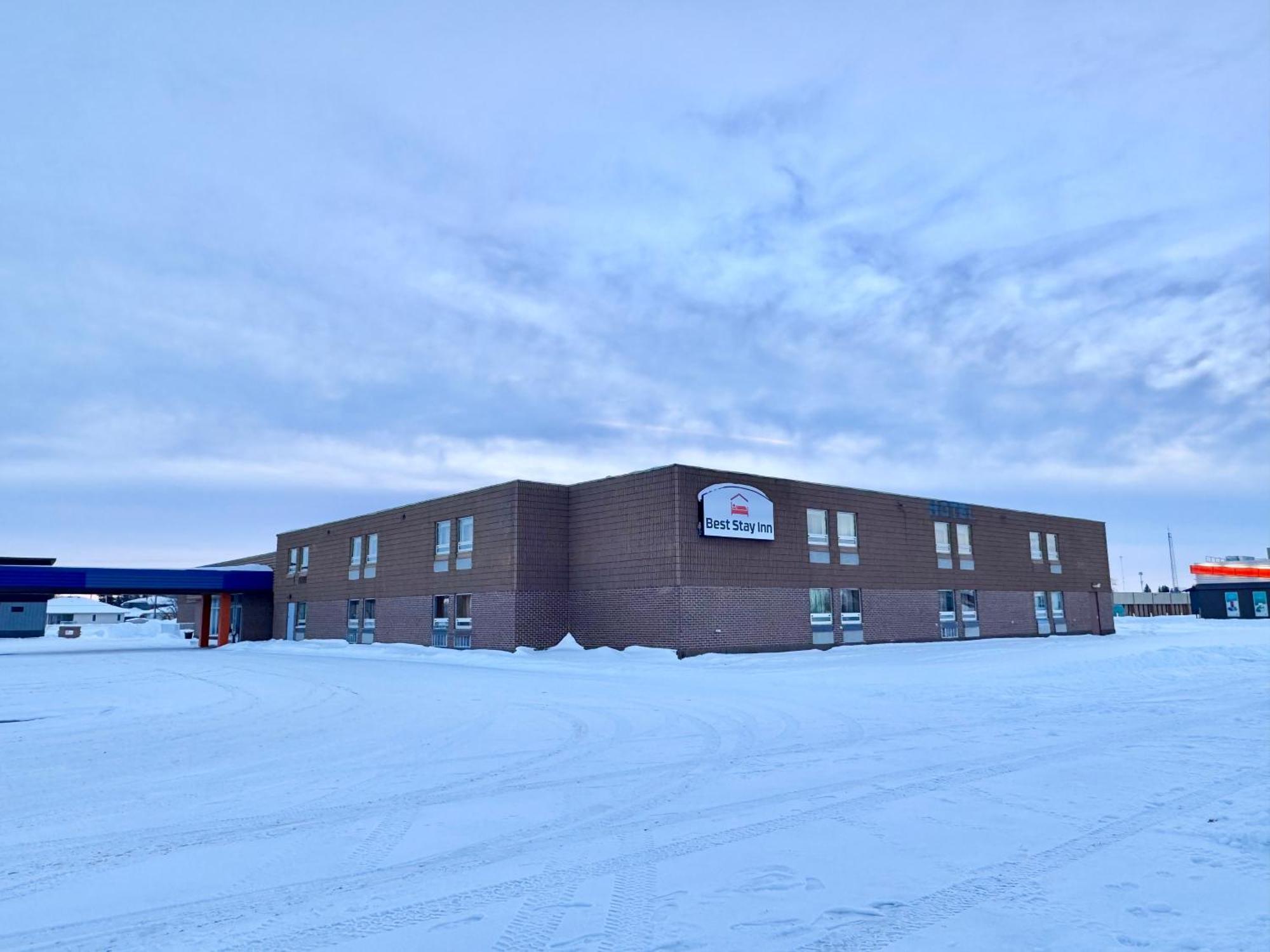 Best Stay Inn Melville Экстерьер фото